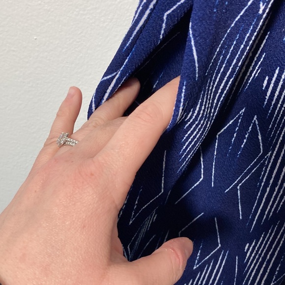 LuLaRoe Navy Blue and White Amelia Dress Size 2XL - Picture 4 of 5